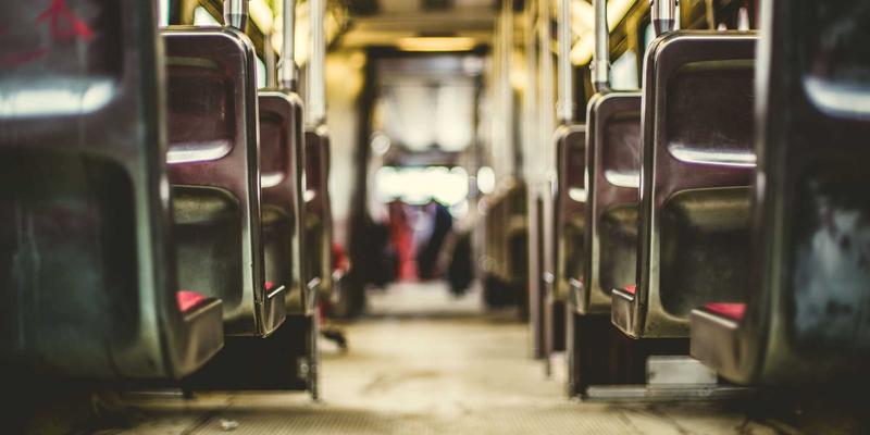 从用户体验出发：医院儿科区域标识系统的色彩与图形设计如何提升商业标识价值