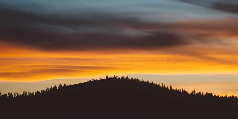 工业园区安全警示标识标准化与视觉传达研究：广告制作与标牌设计的核心价值