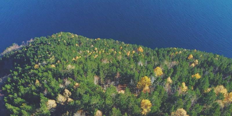 智慧城市新动脉：数字标识标牌如何通过物联网重塑商业标识与户外广告