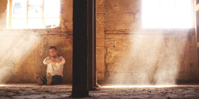 标识标牌全攻略:从设计到落地,打造高效商业视觉系统