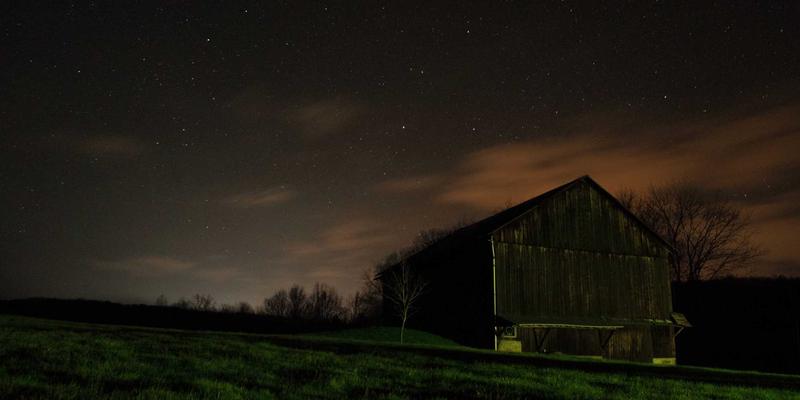 标识标牌夜间可视性革命：灯箱制作与光环境设计的进阶策略