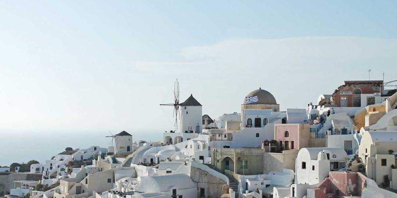 艺术空间的信息密码：博物馆与美术馆标识设计如何平衡氛围营造与精准传达